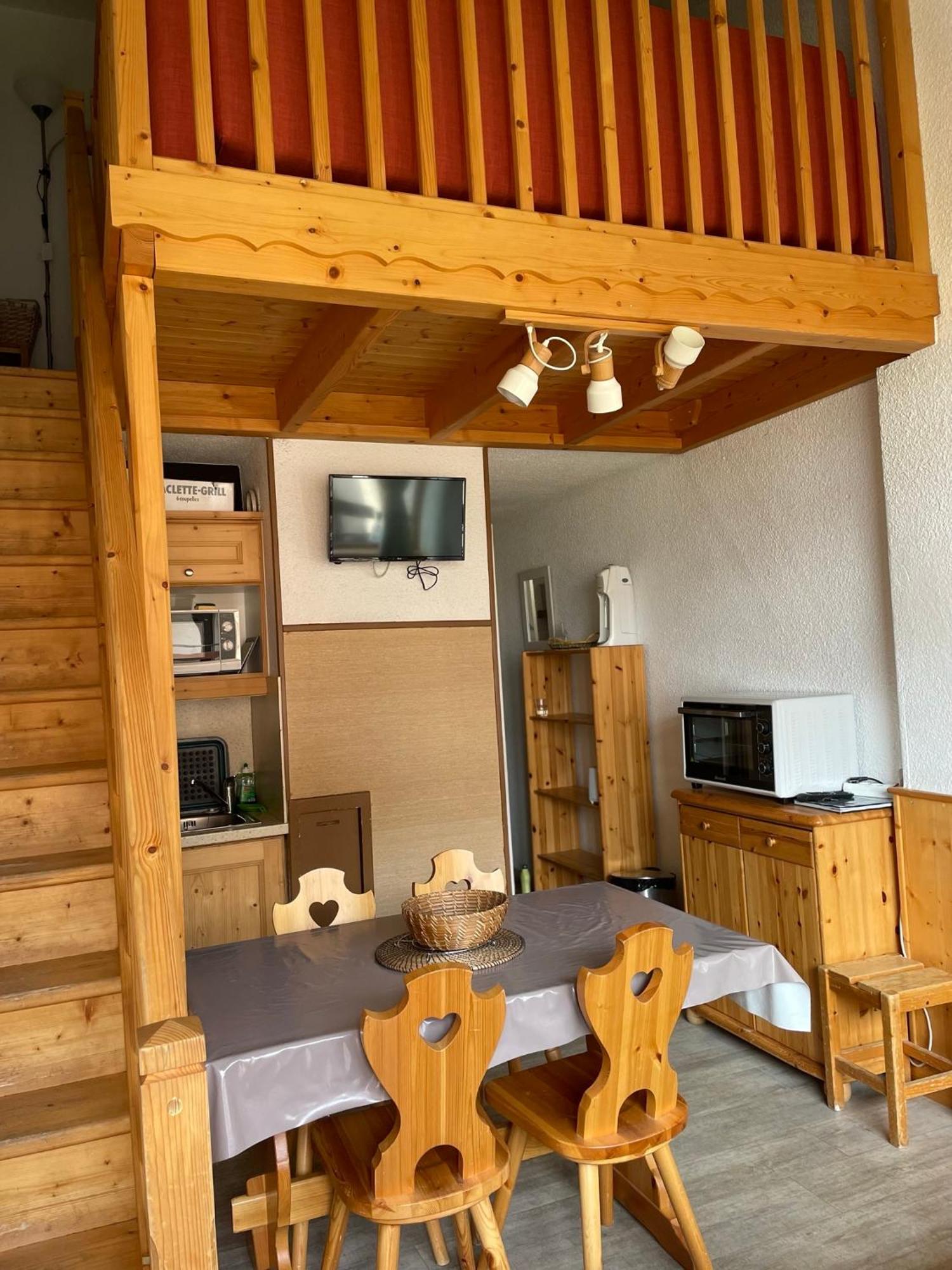 Appartement Pour 6 Personnes Au Pied Des Pistes Au Calme Aux Menuires Les Asters 생마르탱 드 벨빌 외부 사진
